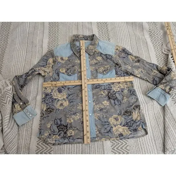 Anthropologie Love The Label button down shirt size lp - Picture 8 of 10